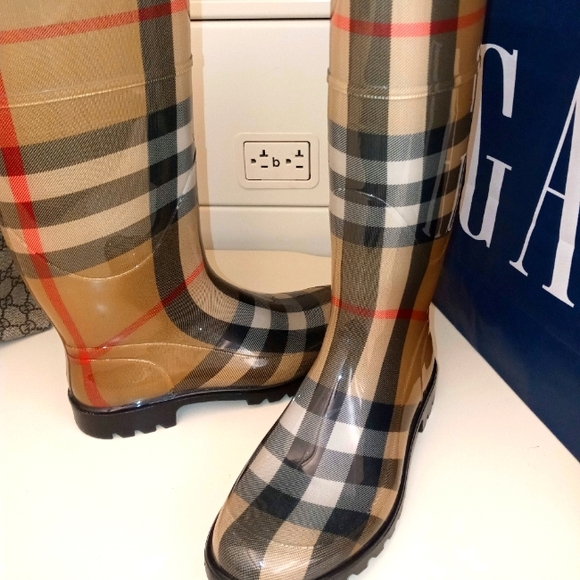 Burberry Shoes - Burberry Rain Boots 36 / 6